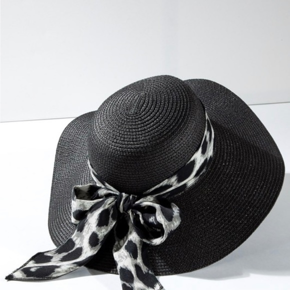 SABRINA LOVES SUMMER STRAW FLOPPY HAT - Picture 4 of 7